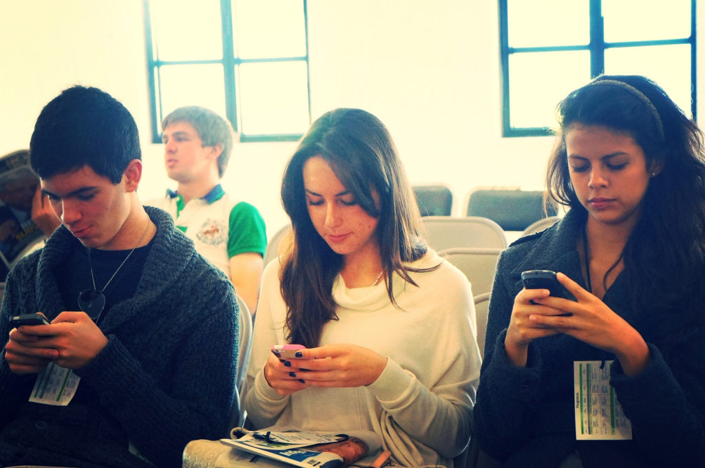 Günstigere Handyrechnung mit Smartphonetarifen für Studenten